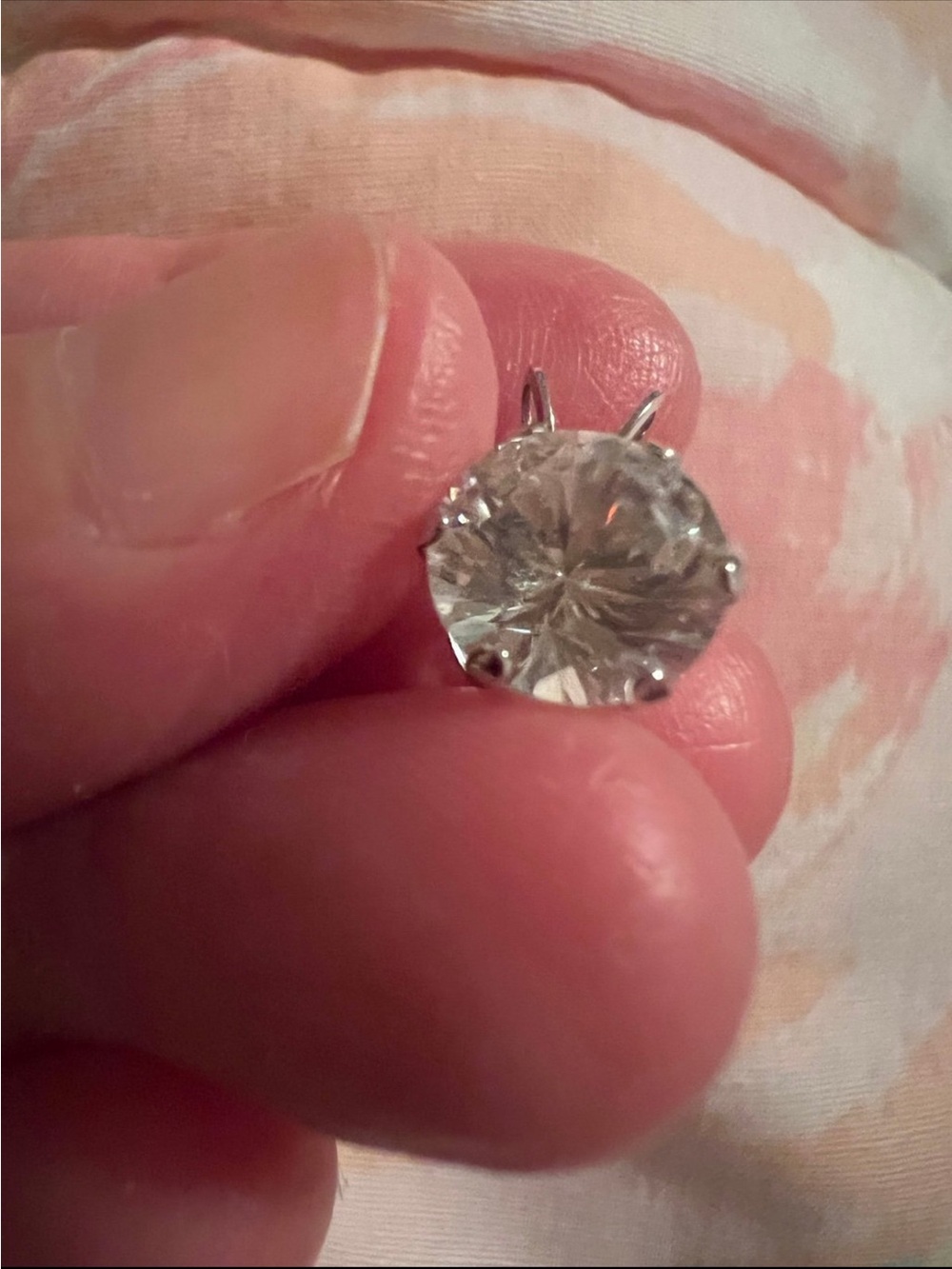 Classic Round Solitaire Pendant Necklace in real 10k P white gold !